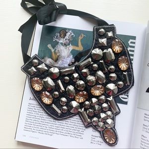 Bejeweled necklace